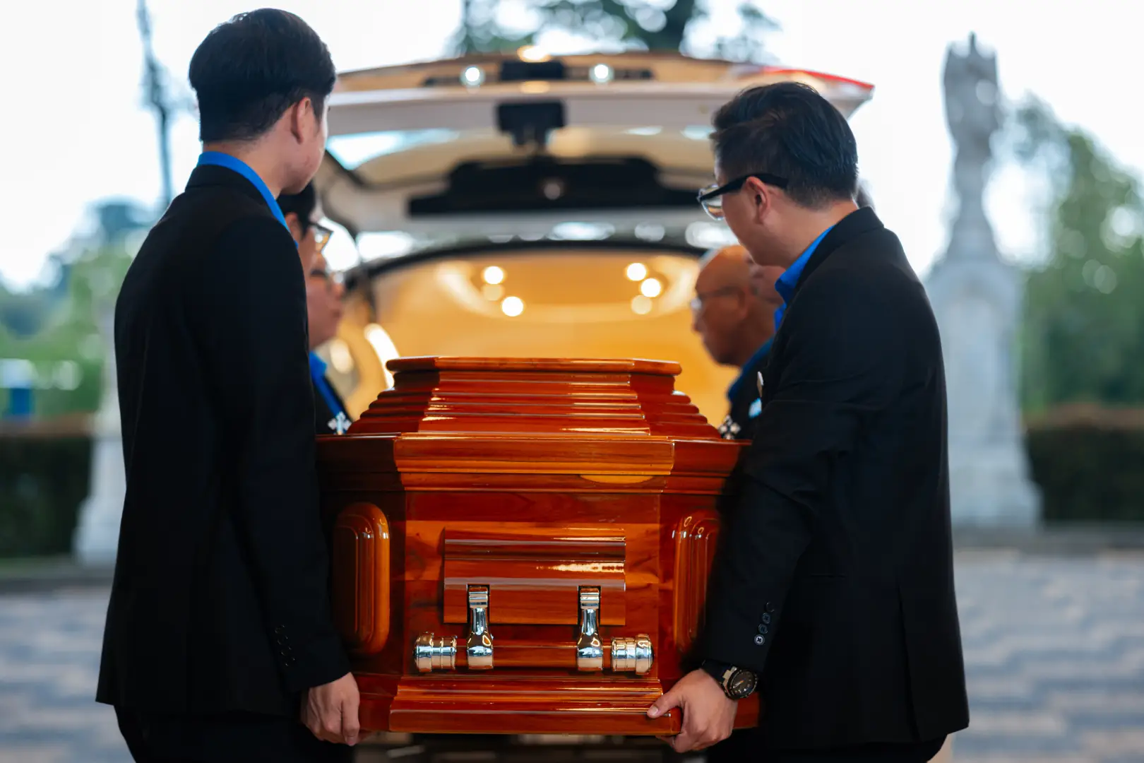 Hosanna Daily Working Photos 006