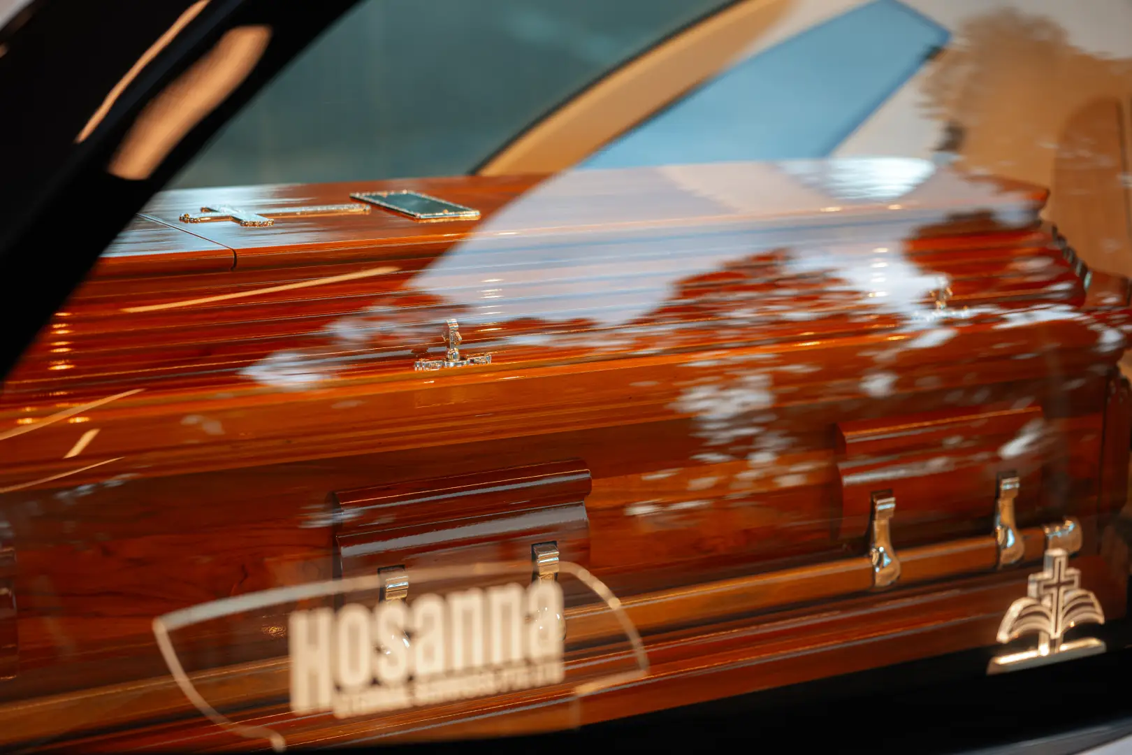 Hosanna Daily Working Photos 011