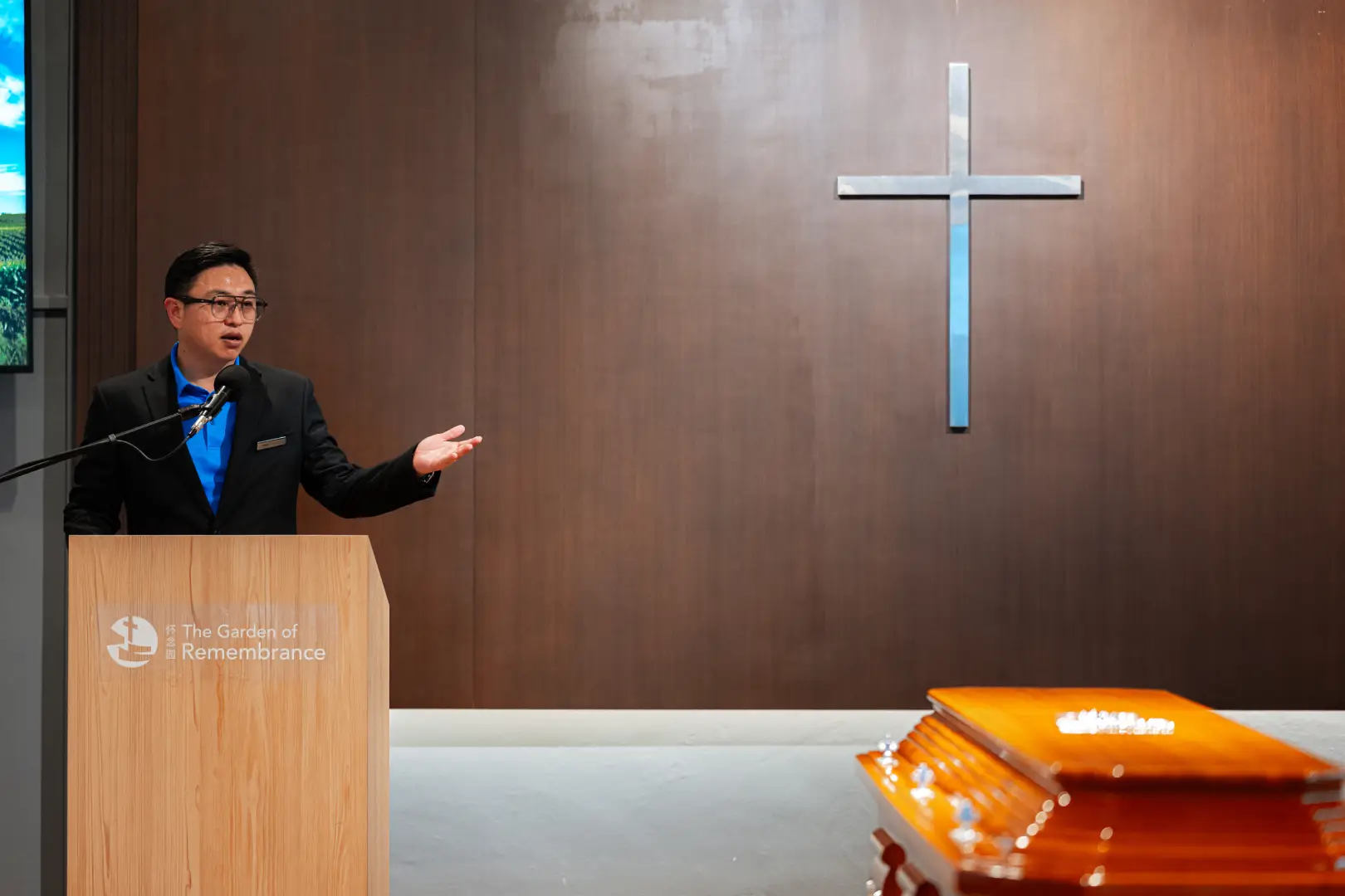 Hosanna Daily Working Photos 017